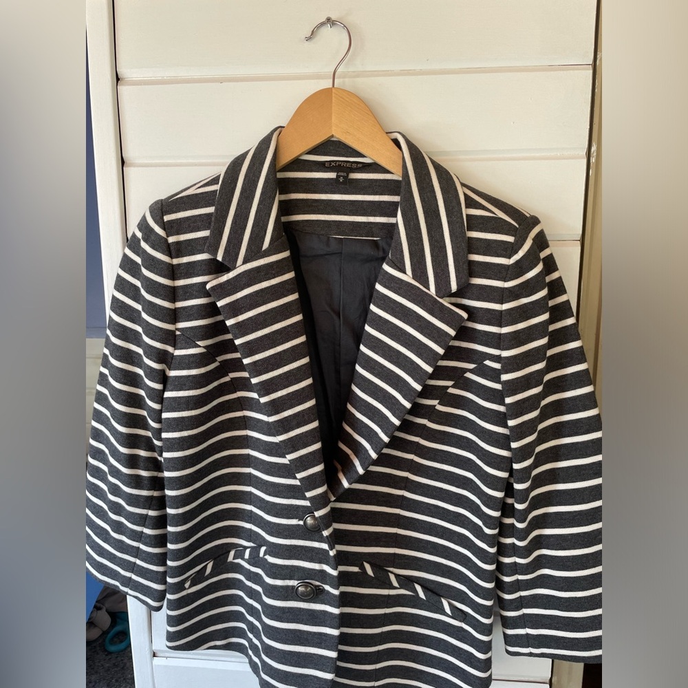 Express Women's Black and White Striped Blazer